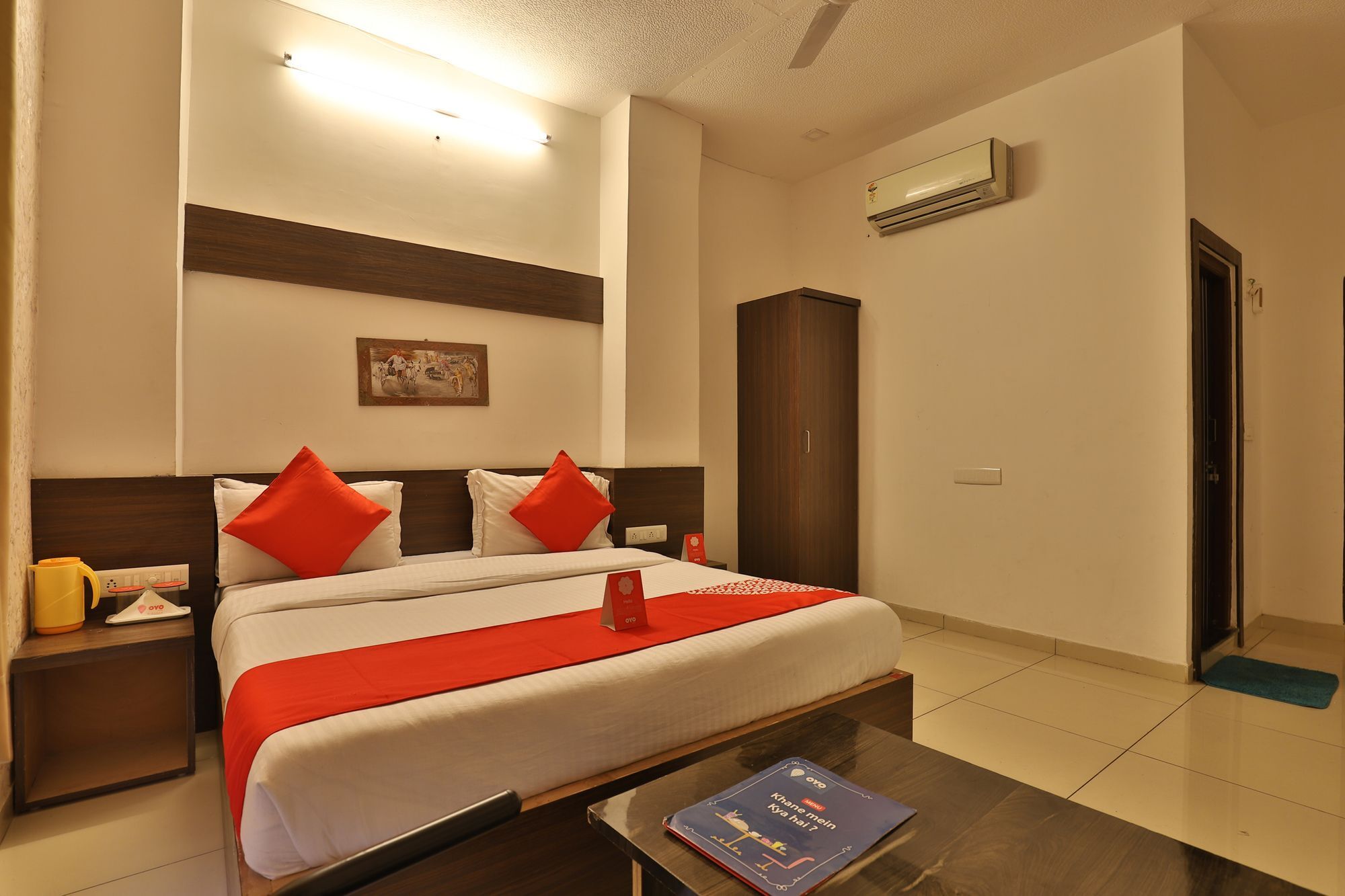Oyo 11649 Hotel Mahima Gandhinagar Exterior photo