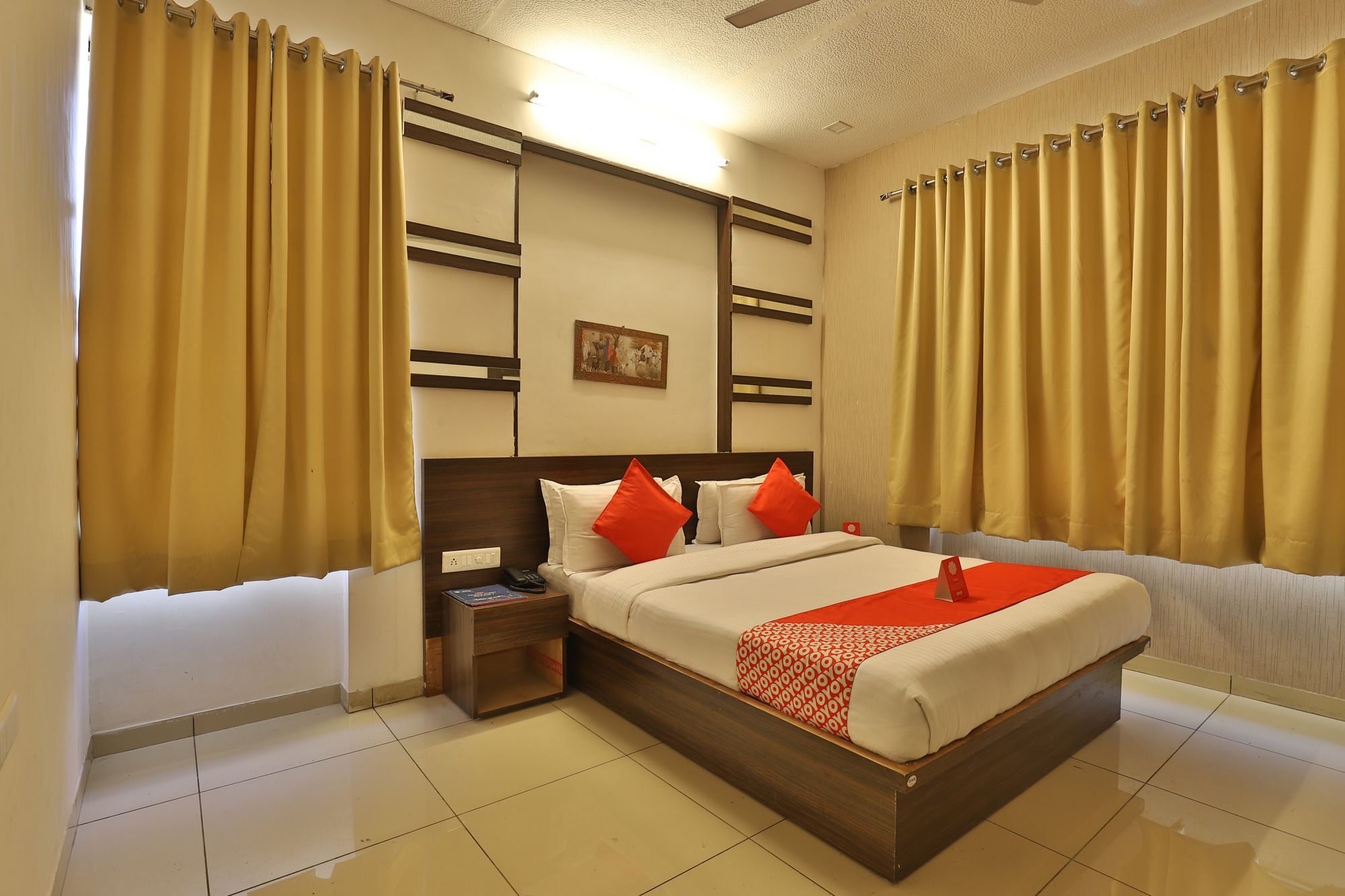 Oyo 11649 Hotel Mahima Gandhinagar Exterior photo